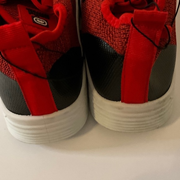 Ecko Unlimited Red and Black Sneakers - Picture 3 of 4